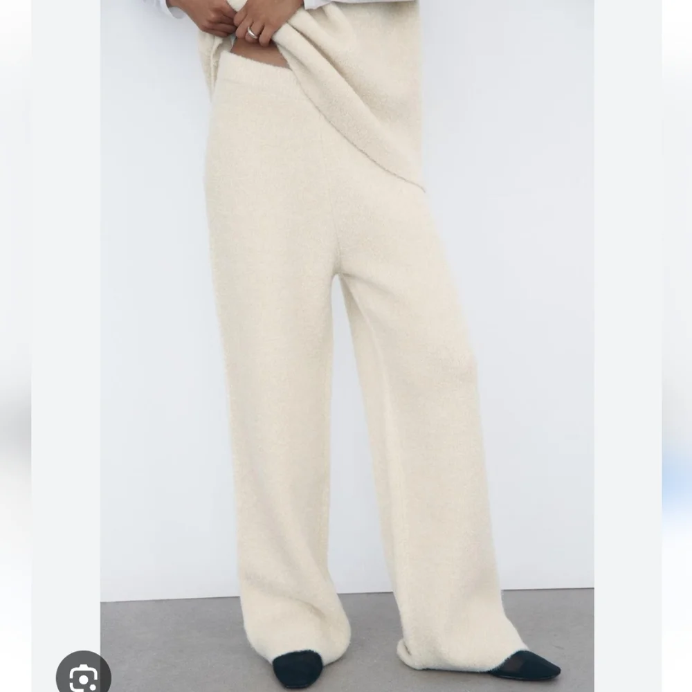 Zara Set 2 pc Vest and Wide Pants Size S